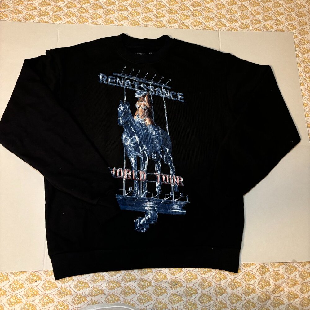 Beyonce Renaissance World Tour Merch Sweater Size Medium Pullover Sweatshirt